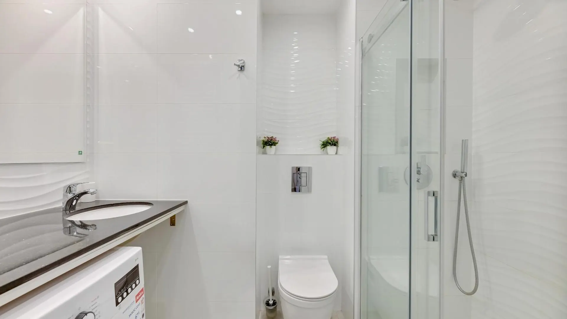 Flatbook Apartments Waterlane Island Spa With Riverview Gdansk