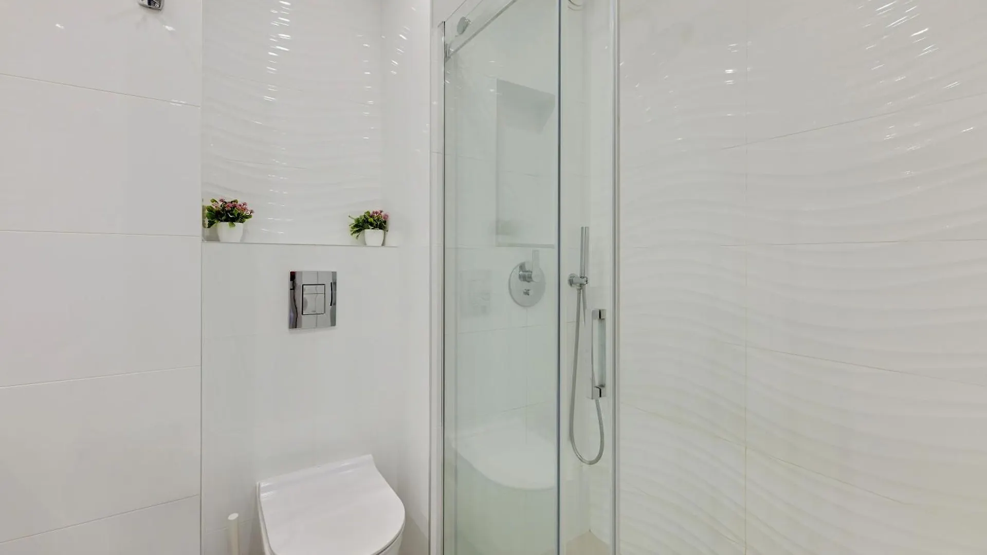 Flatbook Apartments Waterlane Island Spa With Riverview Gdansk